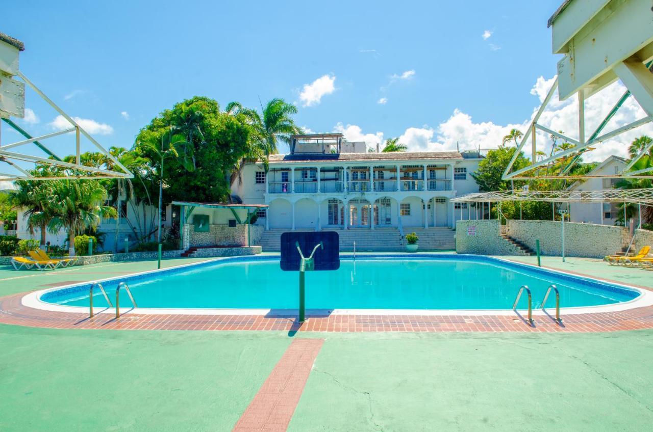 Marriott Seacastles E22, Montego Bay Aparthotel Eksteriør bilde
